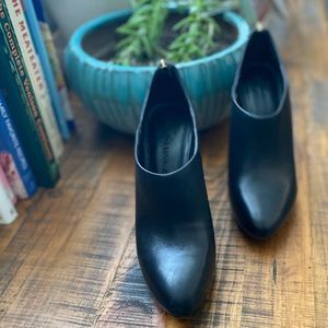 Banana Republic Heeled Booties